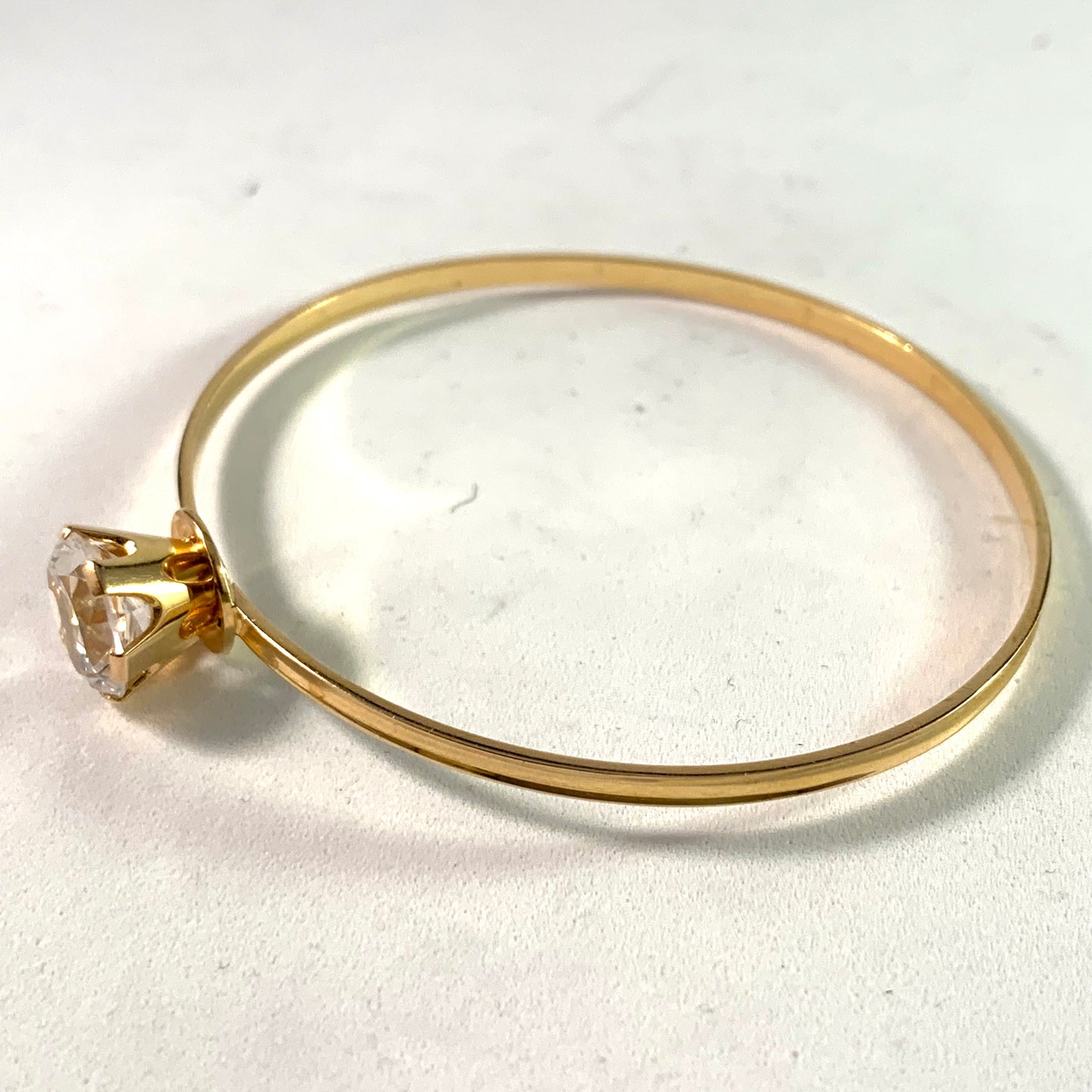 G Dahlgren, Sweden year 1968 18k Gold Rock Crystal Bangle Bracelet
