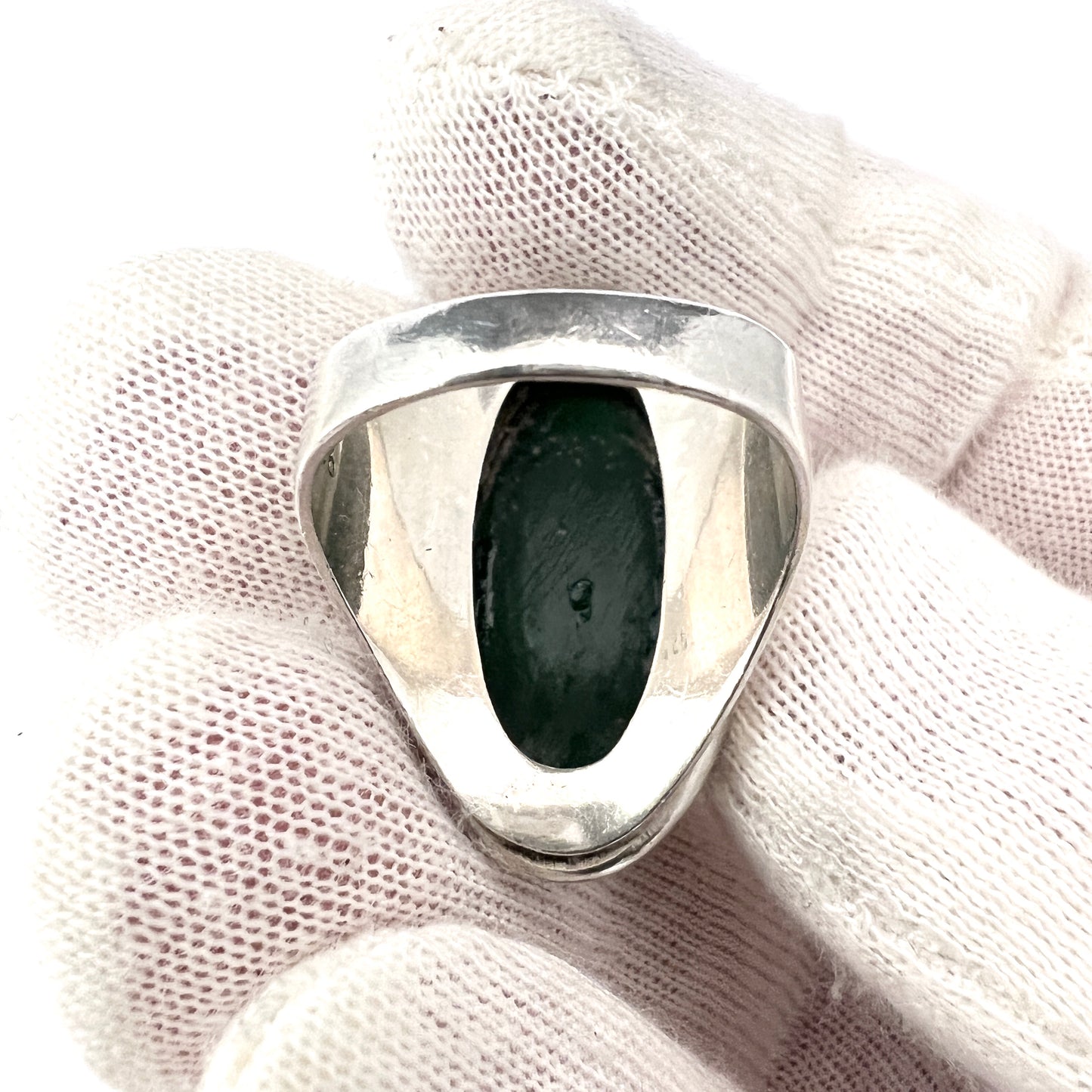Herman Siersbøl Denmark 1960s. Vintage Modernist Sterling Silver Chrysoprase Ring.