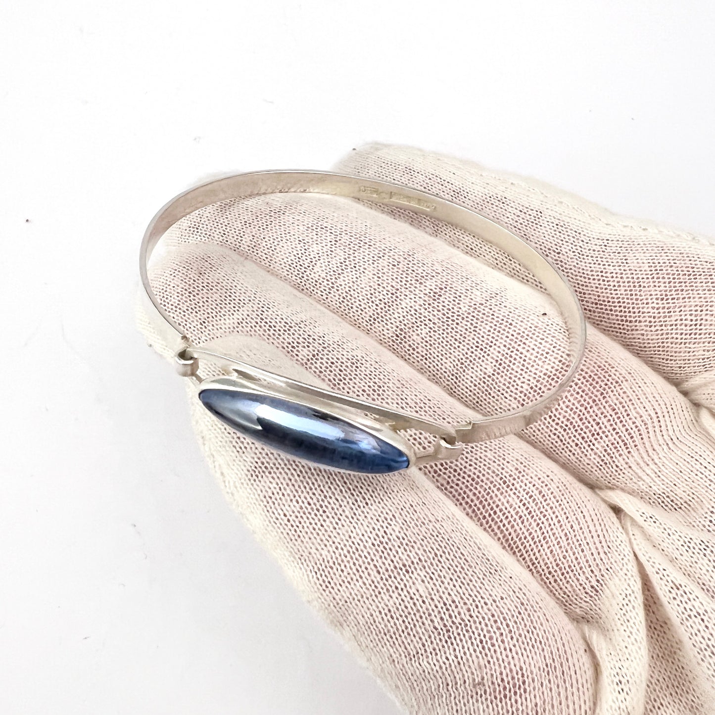 Turun Hopea, Finland 1961. Vintage Solid Silver Ice Blue Quartz Hinged Bangle Bracelet.