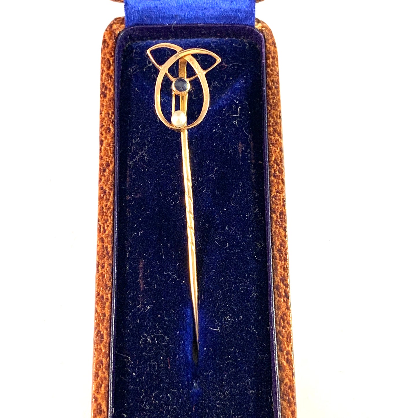 G. Dahlgren, Sweden 1904 Antique Jugendstil 18k Gold Sapphire Pearl Pin. In Original Box.