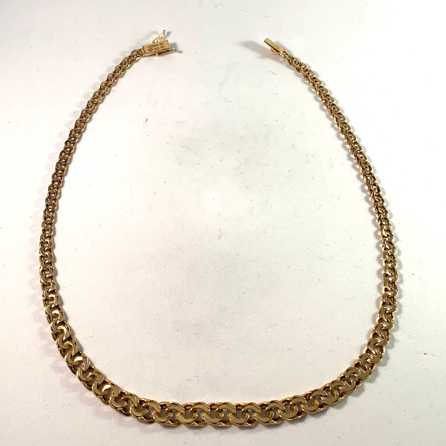 G Dahlgren, Sweden year 1964, 18k Gold Bismarck Necklace.
