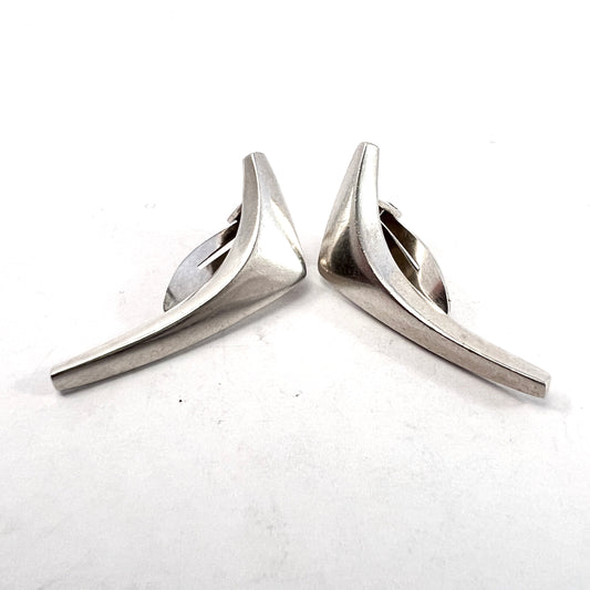 Anton Michelsen, Copenhagen, 1960s. Sterling Silver Clip-on Earrings.