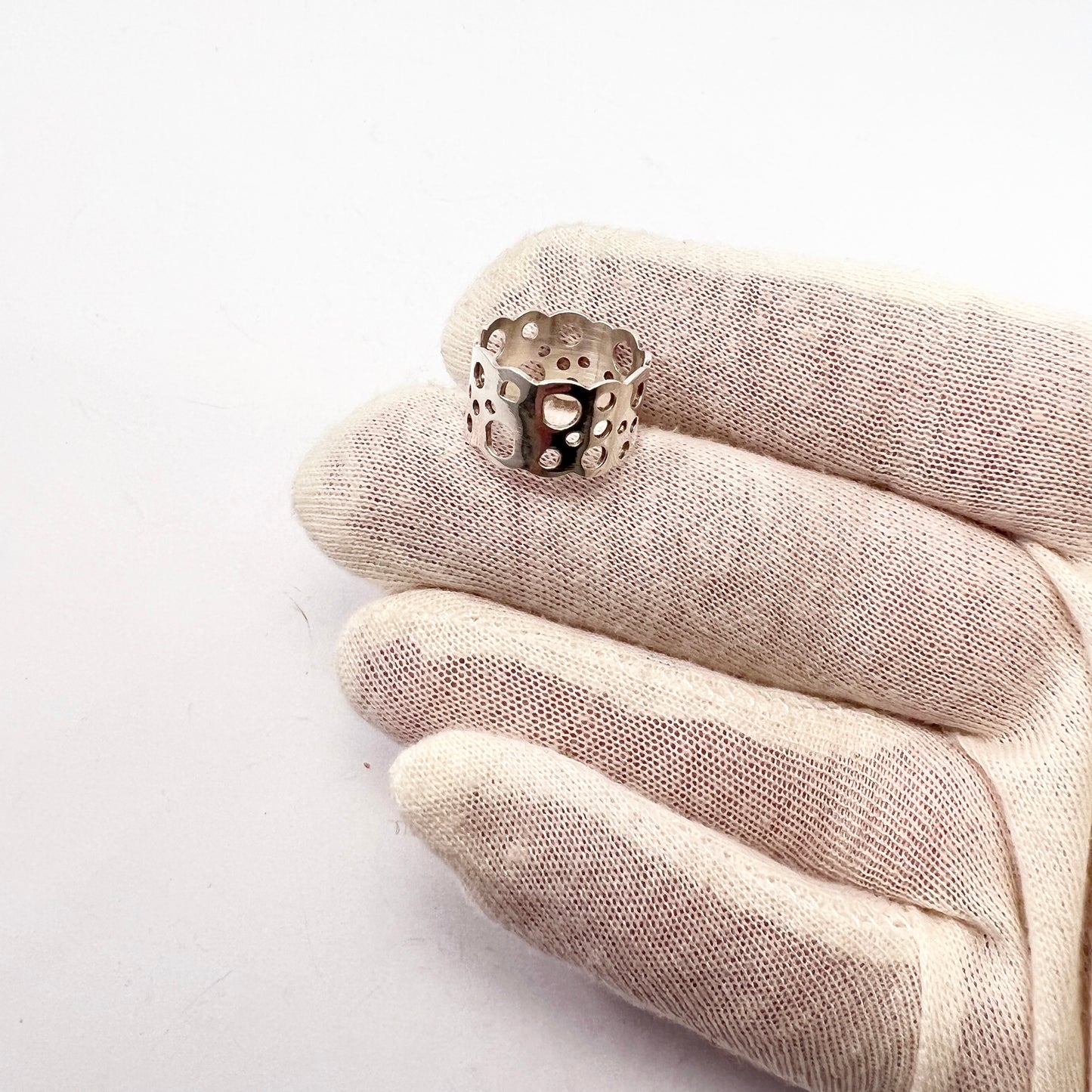 Liisa Vitali for N Westerback Finland 1972. Vintage Solid Silver Ring.