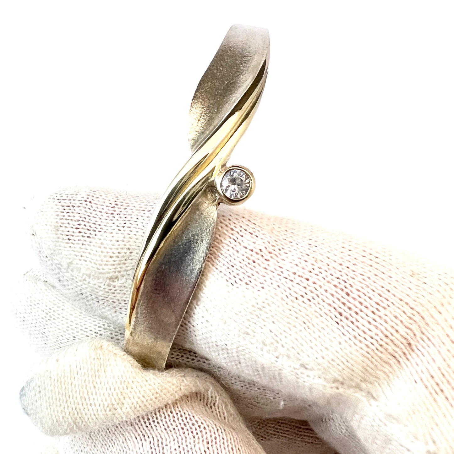 Finland 1980s. Vintage Sterling Silver Quartz Hinged Bangle Bracelet.