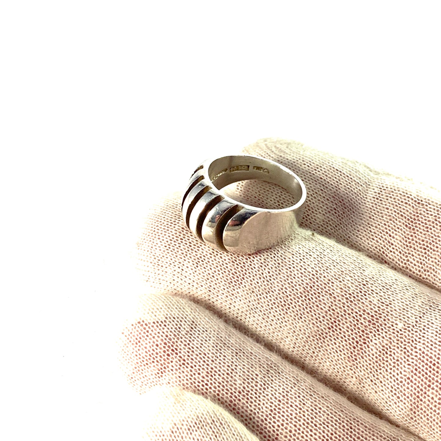 Aarikka, Finland. Vintage Sterling Silver Ring.