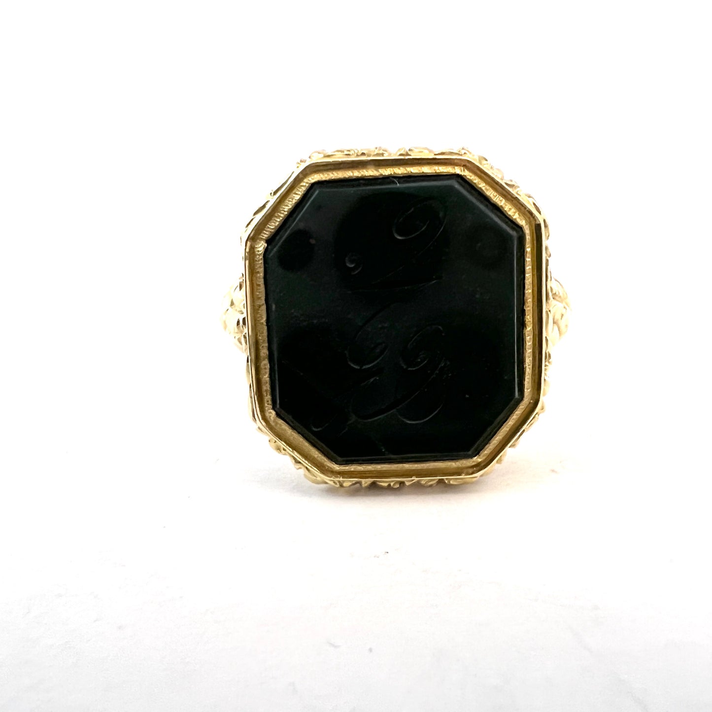 Pehr O Hellsund, Sweden 1843. Antique Victorian 18k Gold Onyx Men's Signet Ring