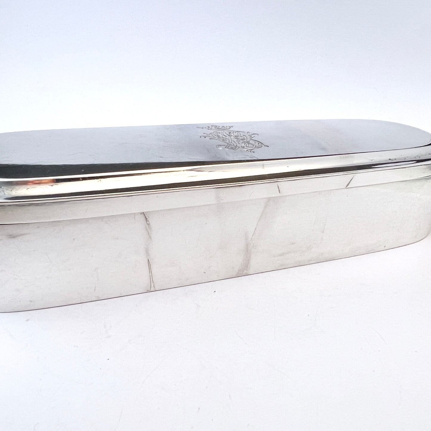 A. Nilsson, father of Wiwen Nilsson, Sweden 1910. Antique Large 11.2oz Sterling Dressing Table Box.