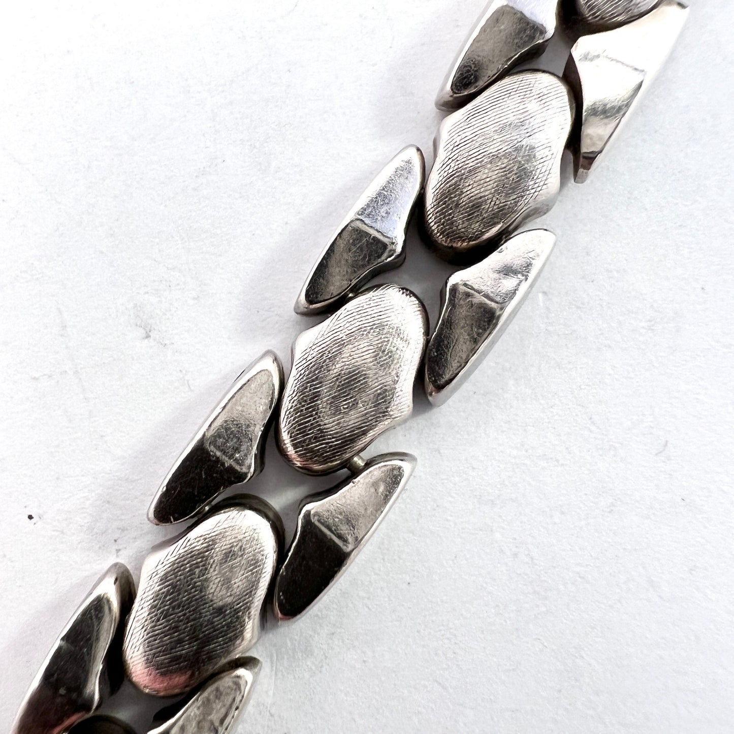 PIAZZA MICHELE, Vicenza, Italy 1944-68 Mid Century Solid Silver Bracelet.