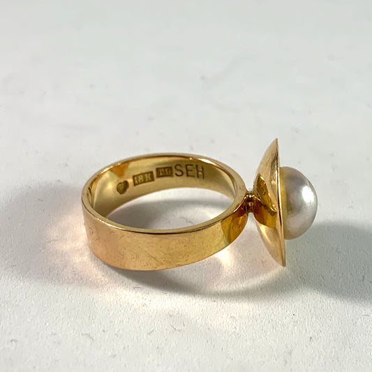 Sven Erik Högberg, Sweden 1969 Modernist 18k Gold Pearl Ring.