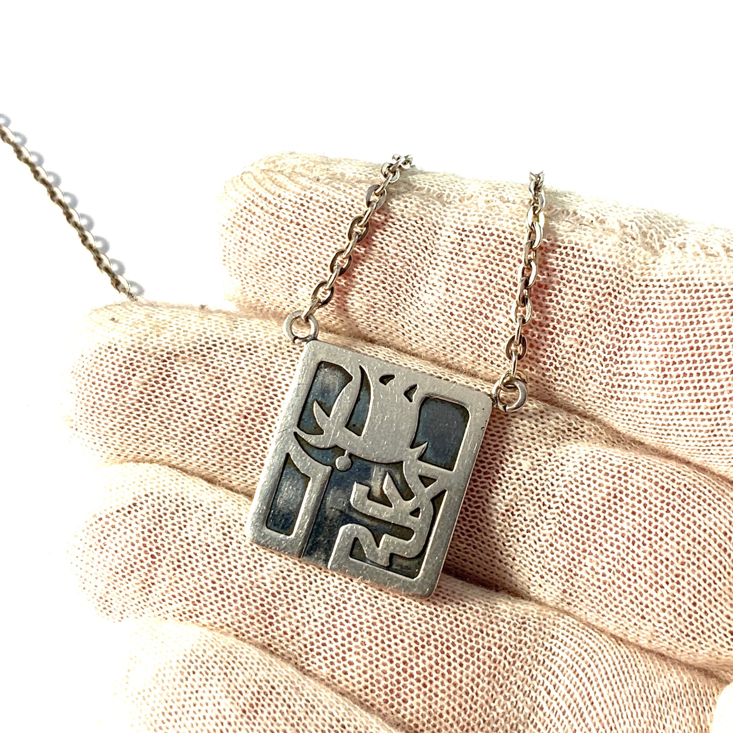 Jorma Laine for Kultateollisus, Finland 1970 Solid Silver Pendant Necklace.