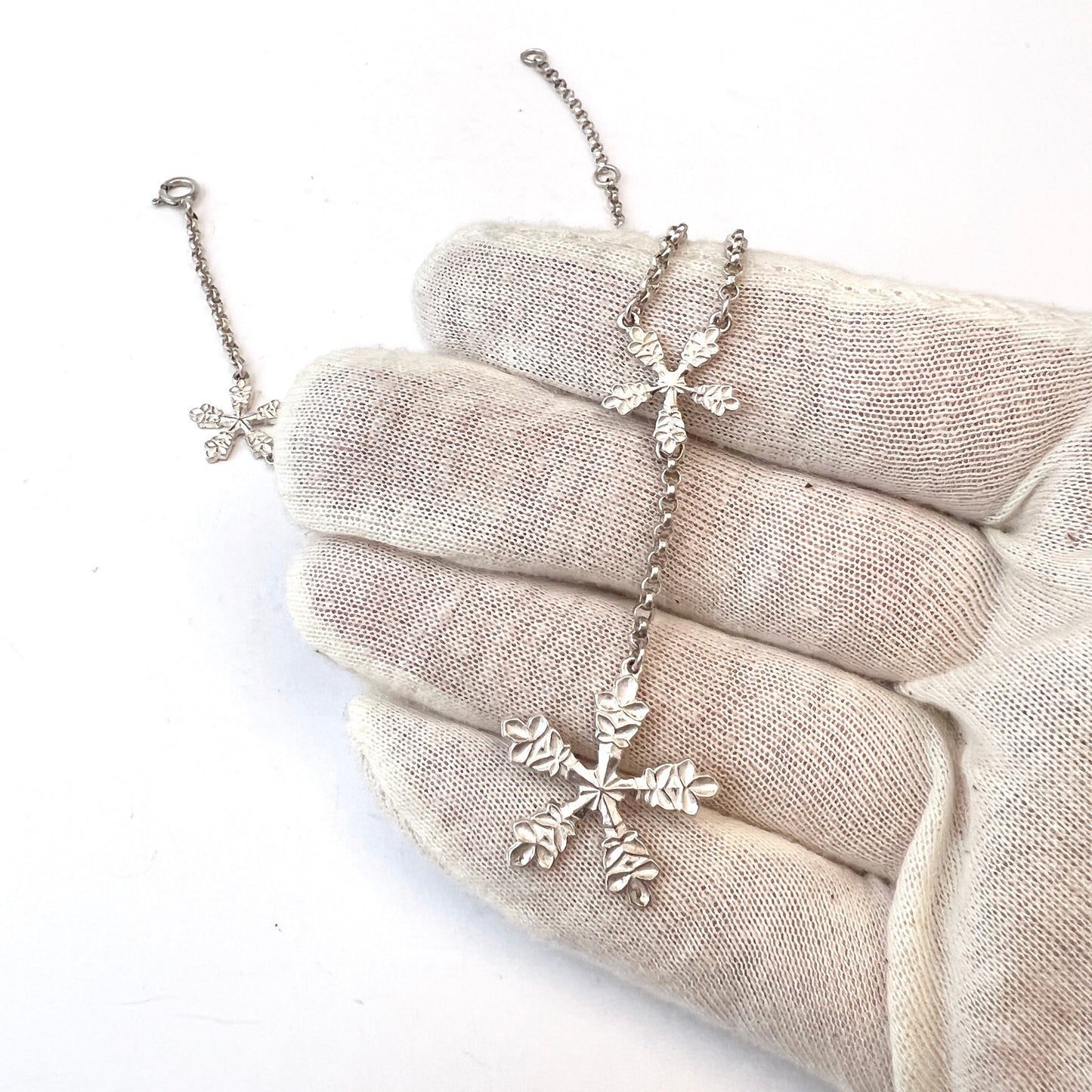 Kalevala Koru, Finland. Vintage Sterling Silver Snow Crystal Pendant Necklace.