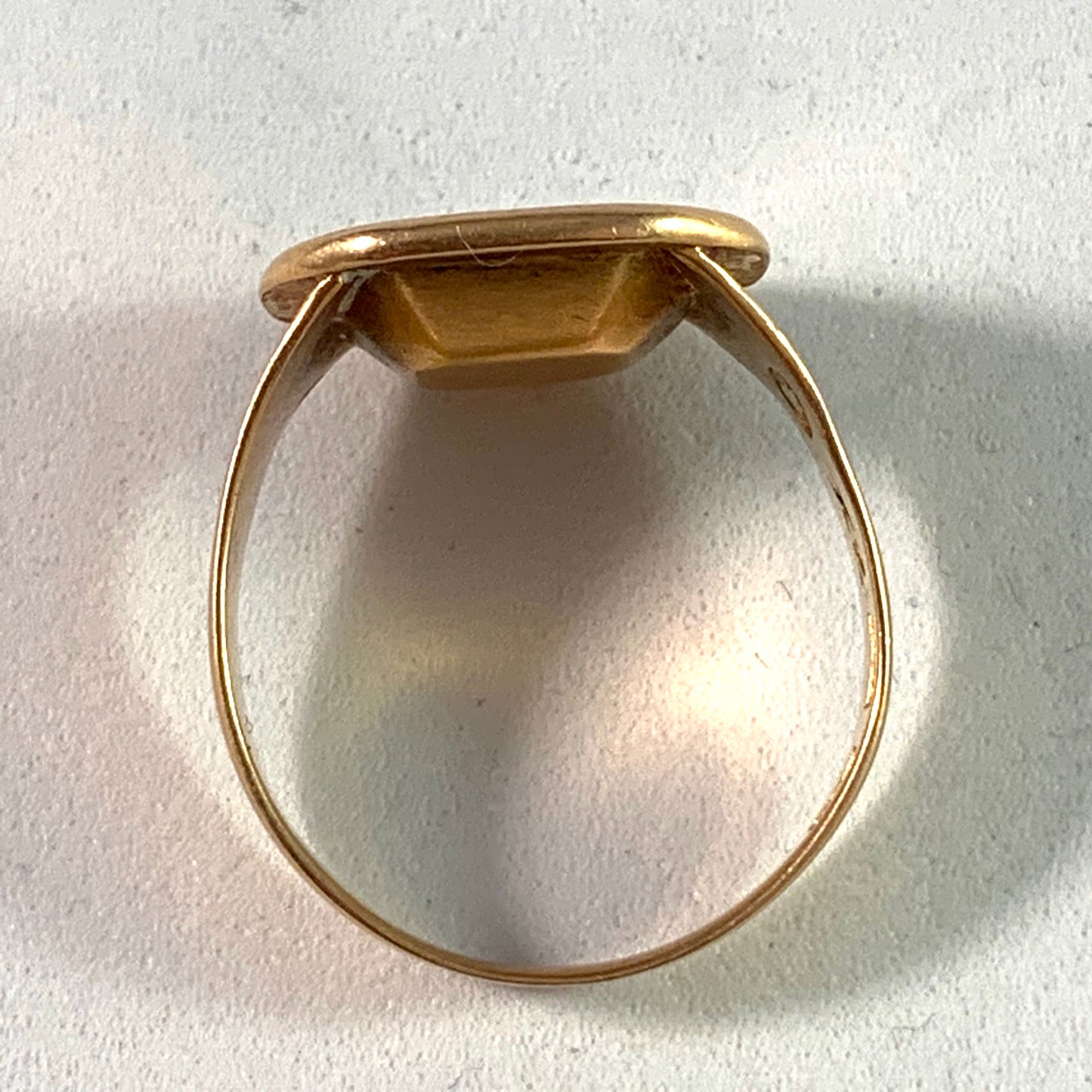 Fyrwald Selinder, Stockholm year 1804, Georgian 18k Gold Onyx Signet Mourning Ring.