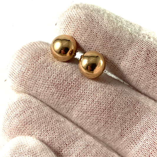 Uno A Erre, Italy 1944-64 Mid Century 18k Gold Stud Earrings.