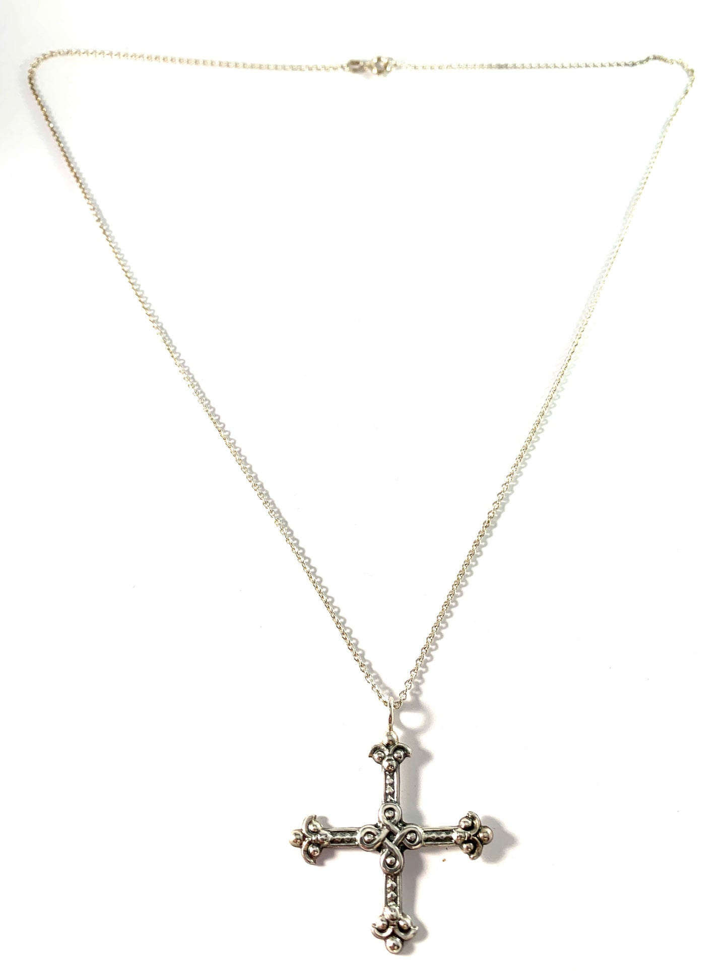 Kalevala Koru, Finland 1971. Sterling Silver Cross Pendant Necklace.