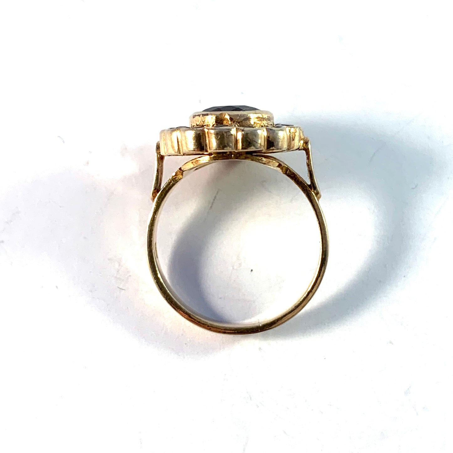 Vintage Mid Century Gilt Sterling Silver Bohemian Garnet Ring.
