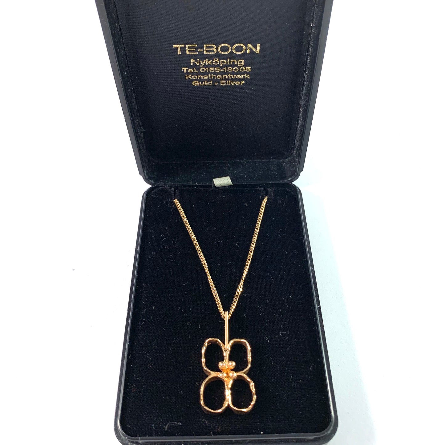 Te-Boon, Sweden 1976 Modernist 18k Gold Pendant Necklace. Original box.