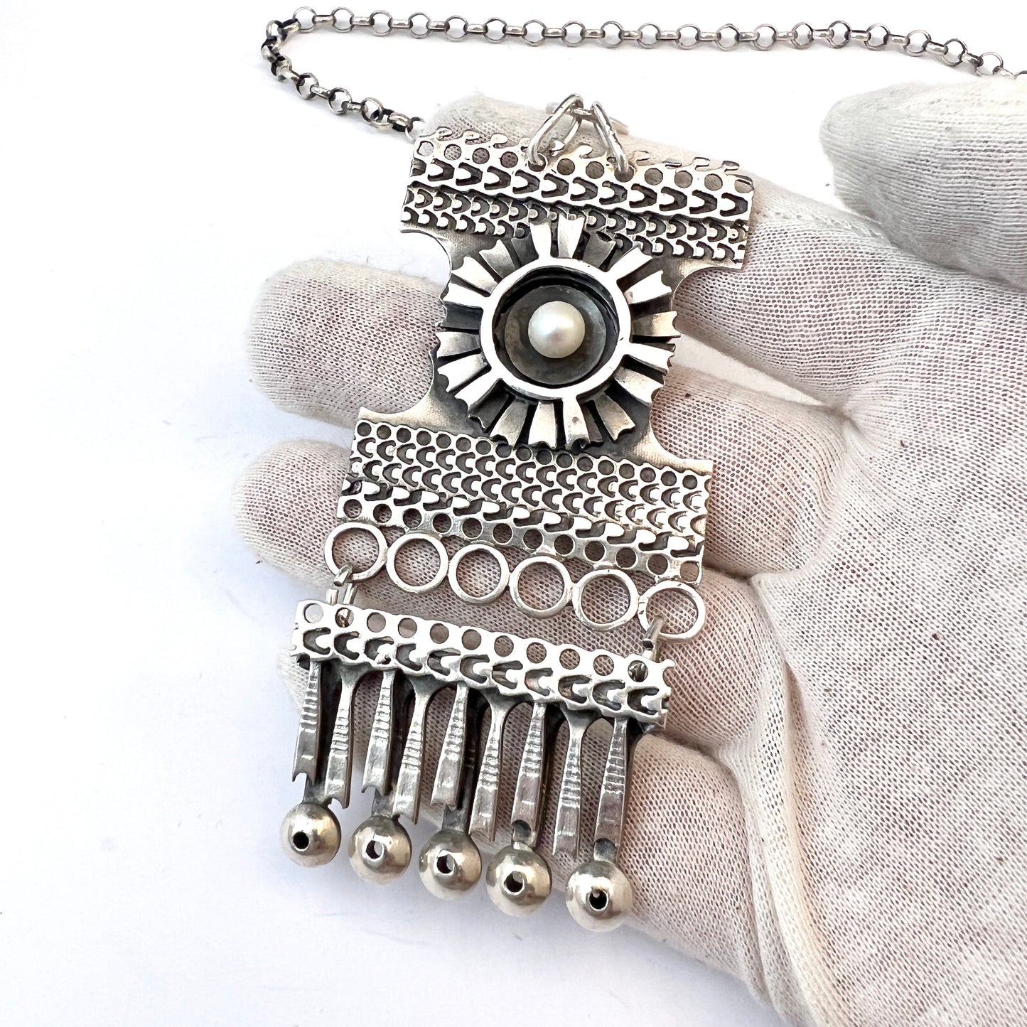 Kalevala Koru, Finland 1968. Huge Vintage Solid Silver Pearl Pendant Necklace.