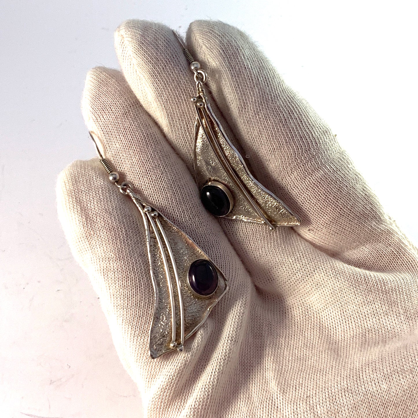 Avi Soffer, Israel Vintage Modernist Solid Silver Amethyst Large Pair of Earrings. Signed