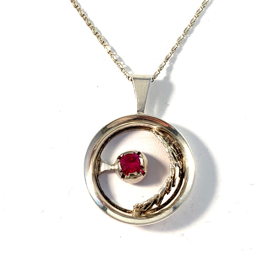 Martti Viikinniemi (1946-74) Finland Solid Silver Pink Stone Pendant Necklace.