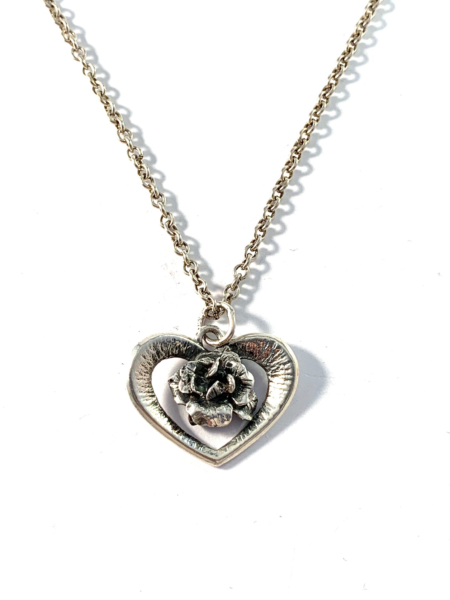 Kalevala Koru, Finland Vintage Solid Silver Heart Pendant Necklace.