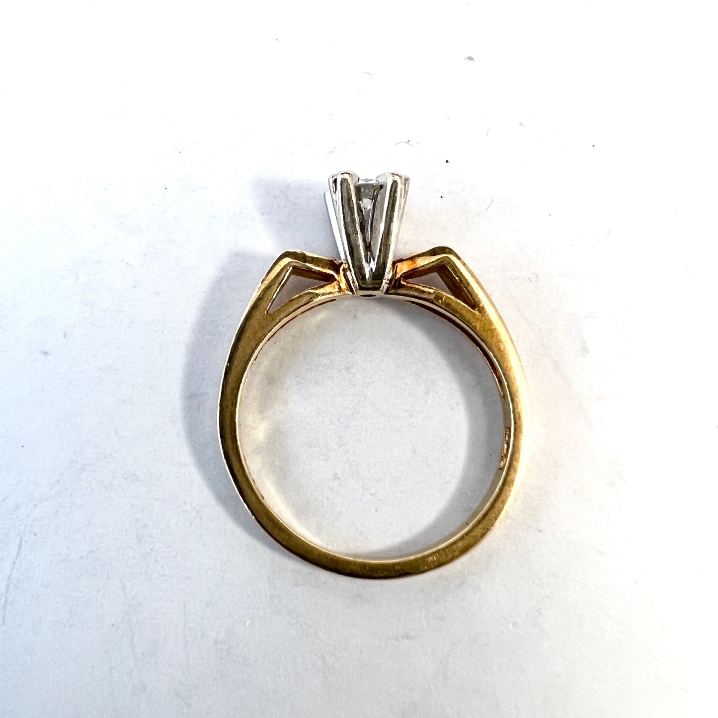 Kjeld Jacobsen, Denmark c 1950s. Mid-century Modern 14k Gold Diamond Ring.