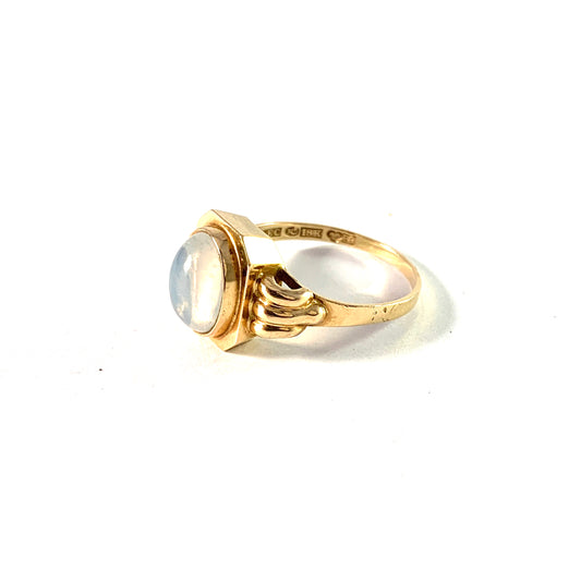 Ceson, Gothenburg, Sweden 1955. Vintage 18k Gold Moonstone Ring.