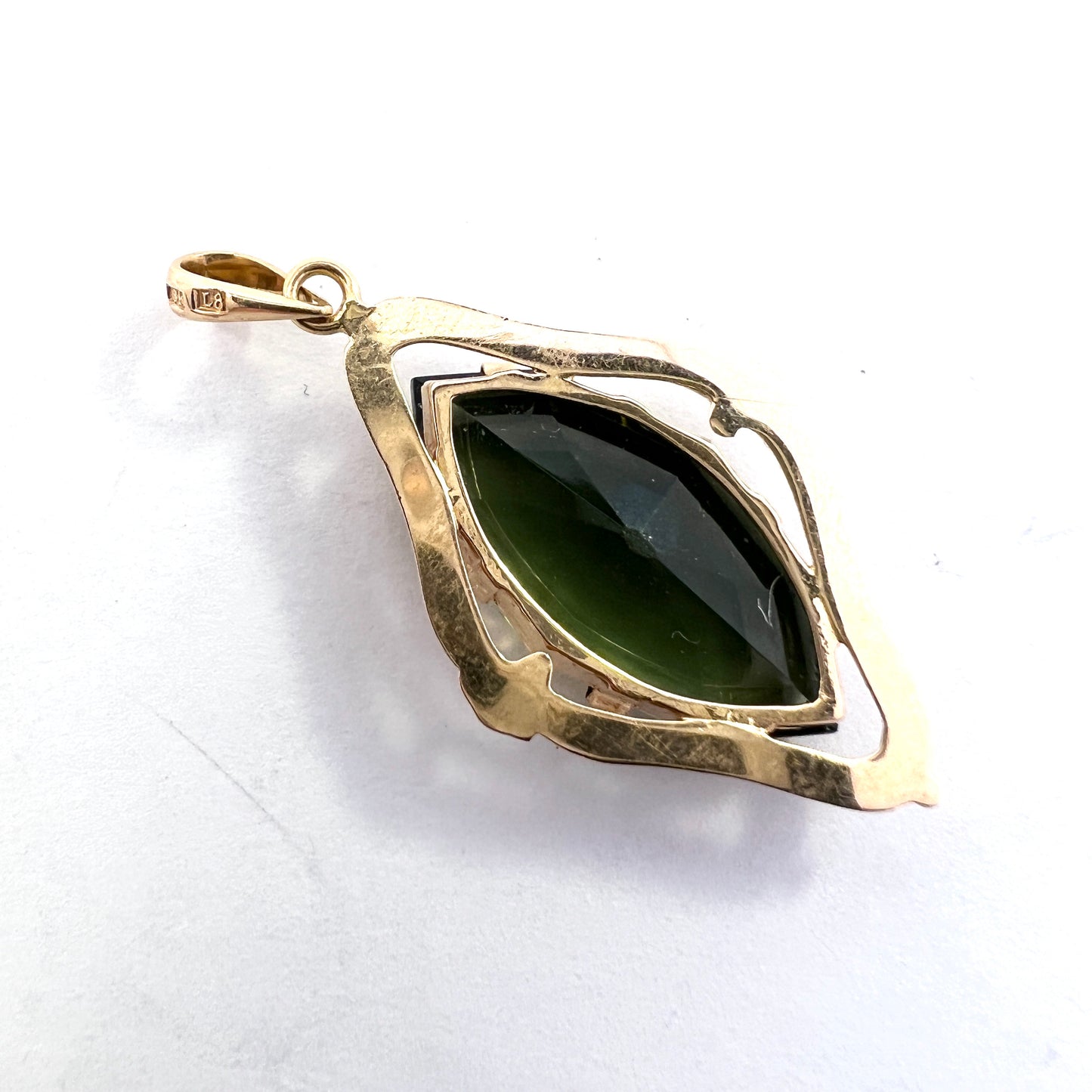 G Dahlgren, Sweden 1937. Art Deco 18k Gold Dark Forest Green Paste Pendant.