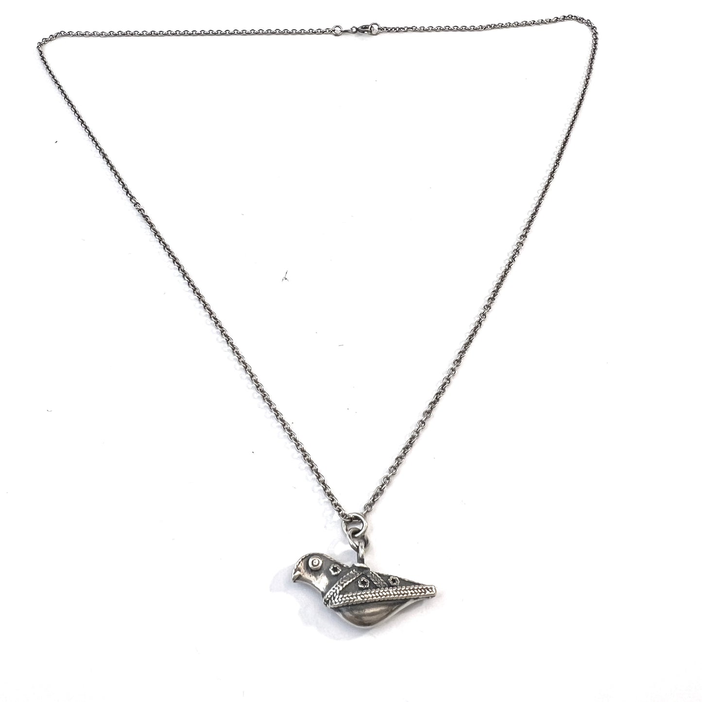 Kalevala Koru, Finland 1993. Vintage Sterling Silver Bird Pendant Long Chain Necklace.