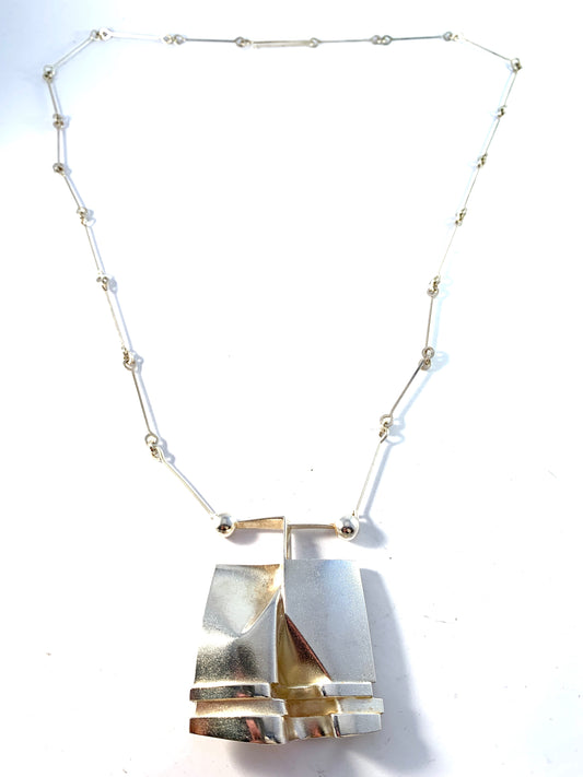 Bjorn Weckstrom for Lapponia 1978. Large and Bold Sterling Silver Pendant Necklace. Design: OX2.