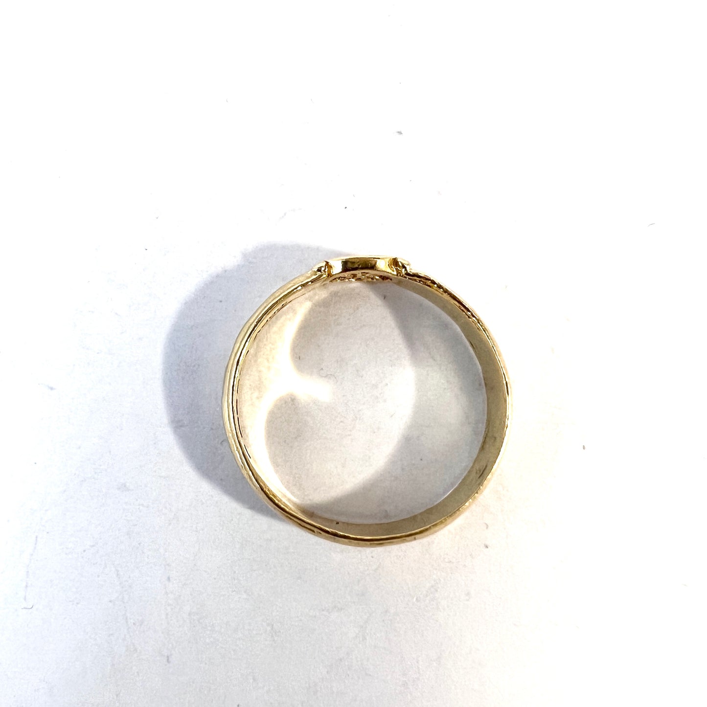 Bengt Hallberg, Sweden. Vintage 18k Gold Viking Copy Runes Unisex Ring.