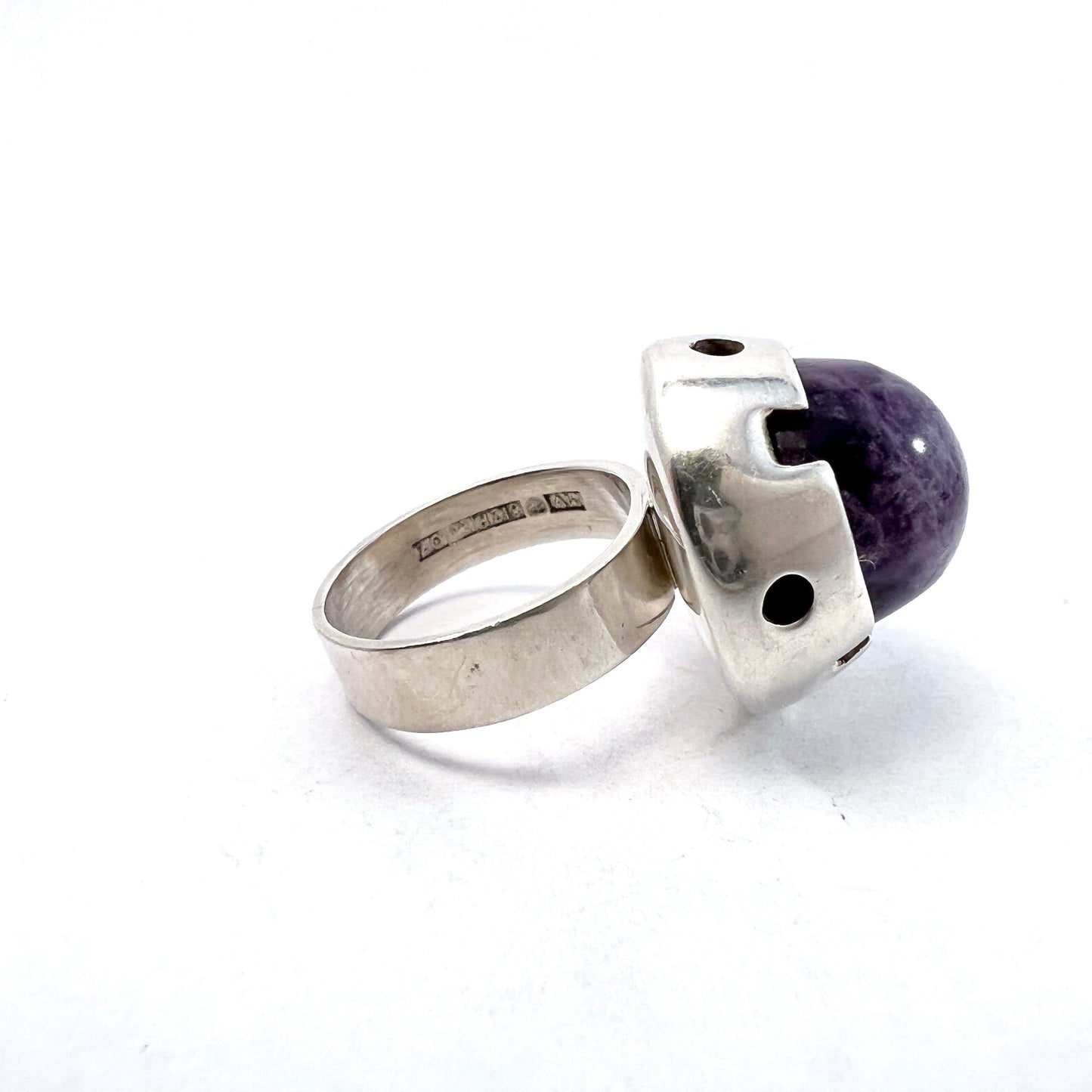 Martti Viikinniemi, Finland 1967. Vintage Solid Silver Amethyst Ring.