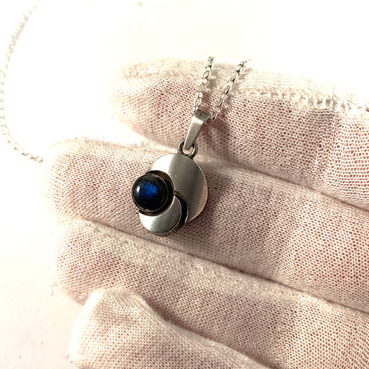 Finnfeelings, Finland Vintage Sterling Labradorite Pendant Necklace.