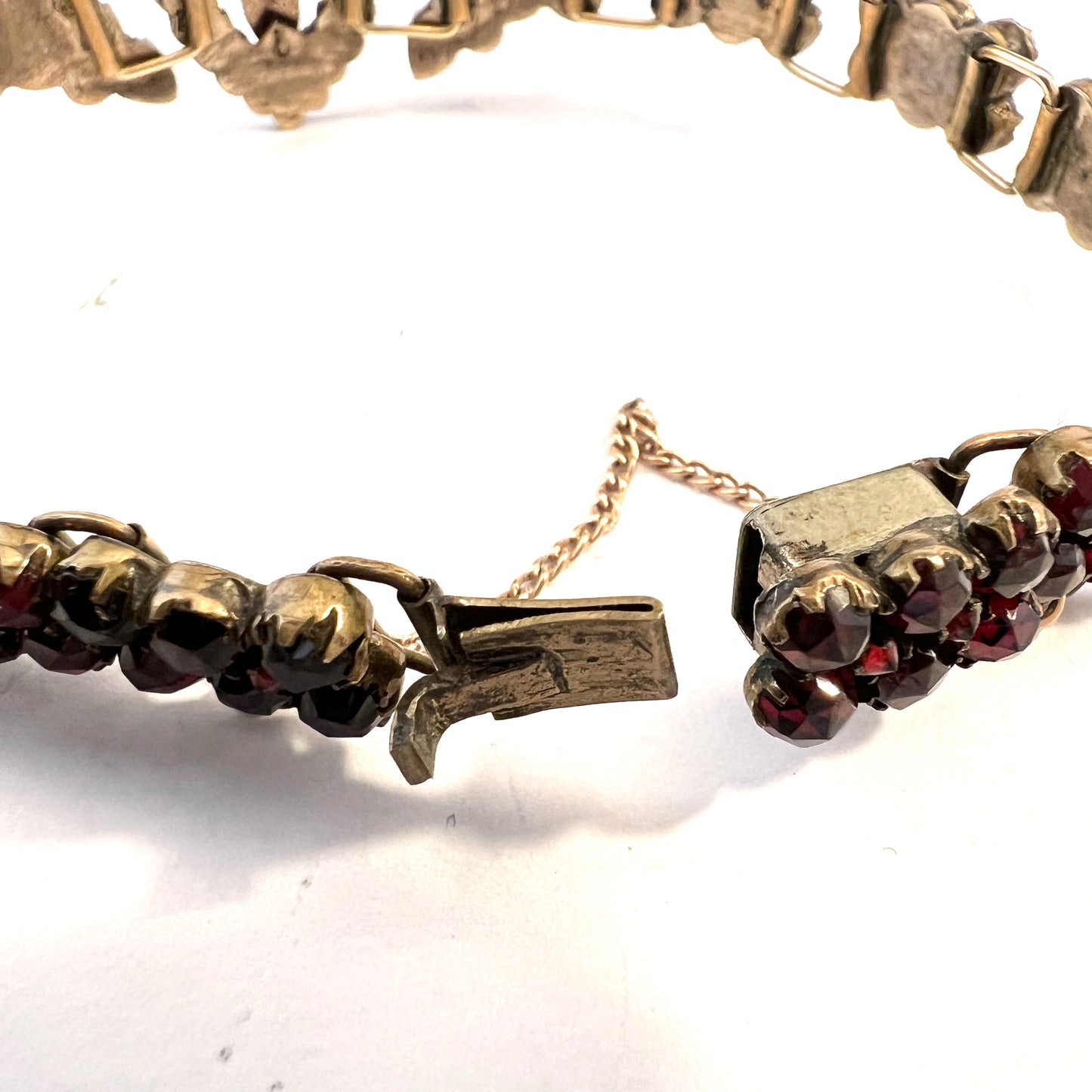 Antique c year 1900. Bohemian Garnet Gilt Metal Bracelet.