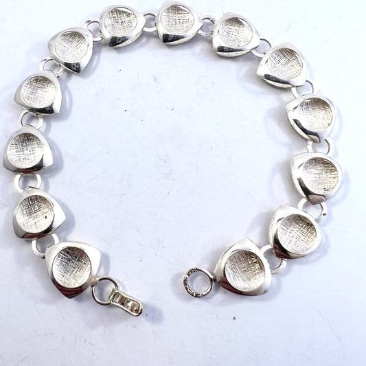 Einari Ailio, Finland c 1960s Sterling Silver Bracelet.