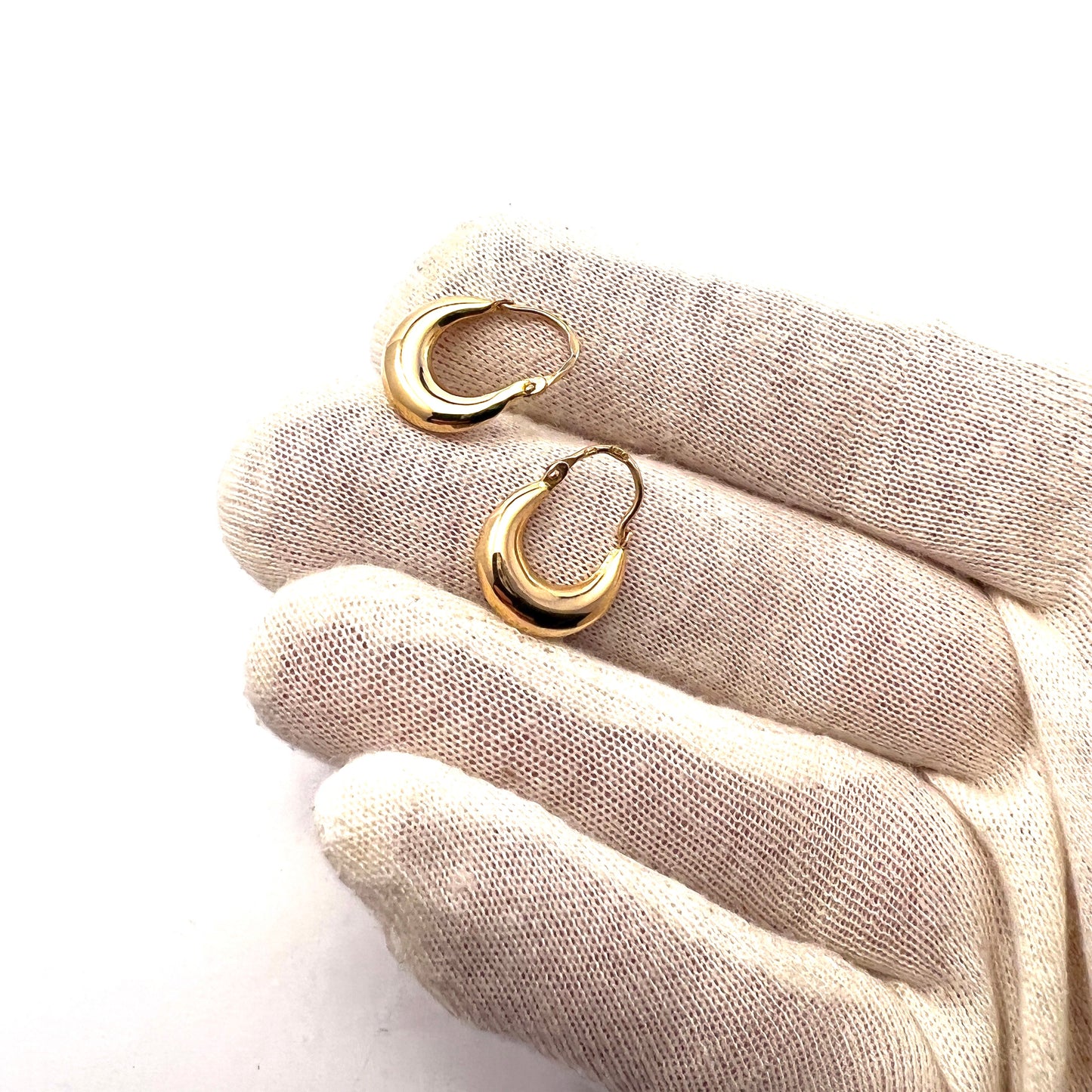 Sweden 1960-70s. Vintage 18k Gold Earrings.