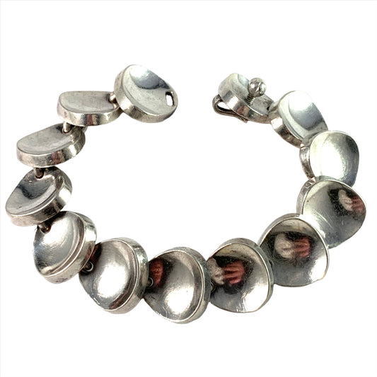 Bent Knudsen, Denmark Iconic Design 22 Massive 1960s Sterling Bracelet.