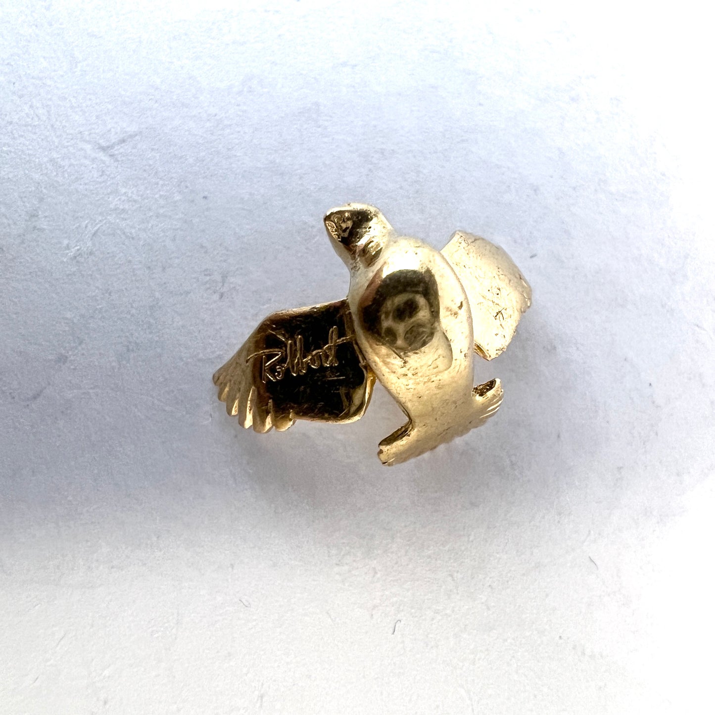 Robbert, Sweden 1950s. Vintage 18k Gold Peace Dove Charm Pendant. Signed