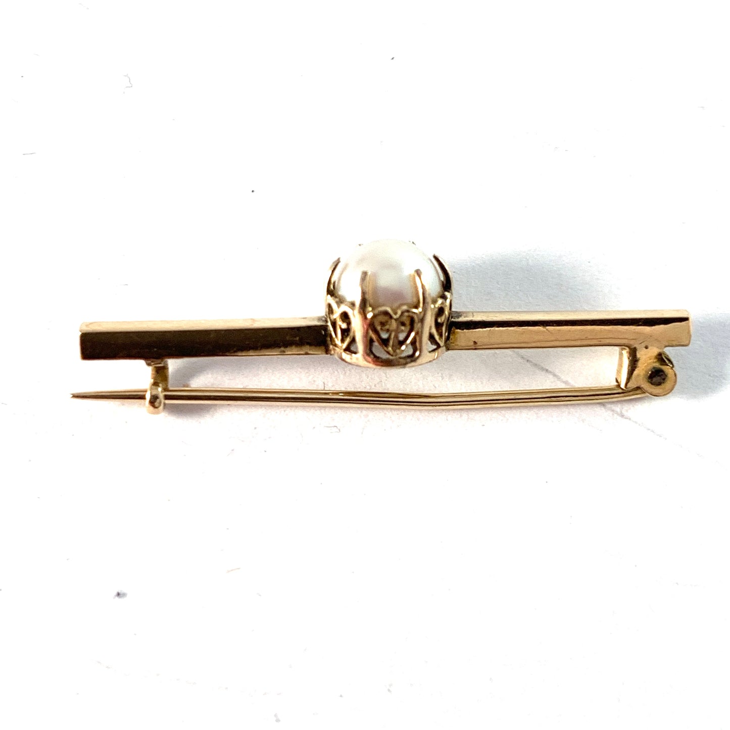 Antique 14k Gold Pearl Heart Brooch Pin.