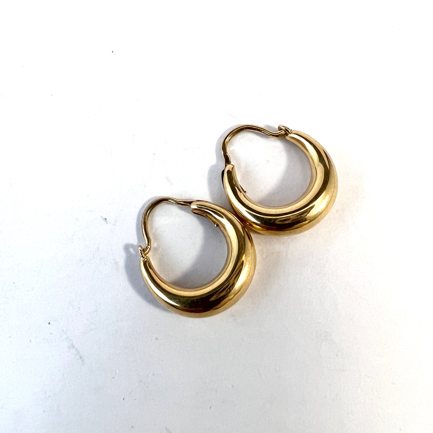 G Dahlgren, Sweden 1958. Vintage 18k Gold Earrings.