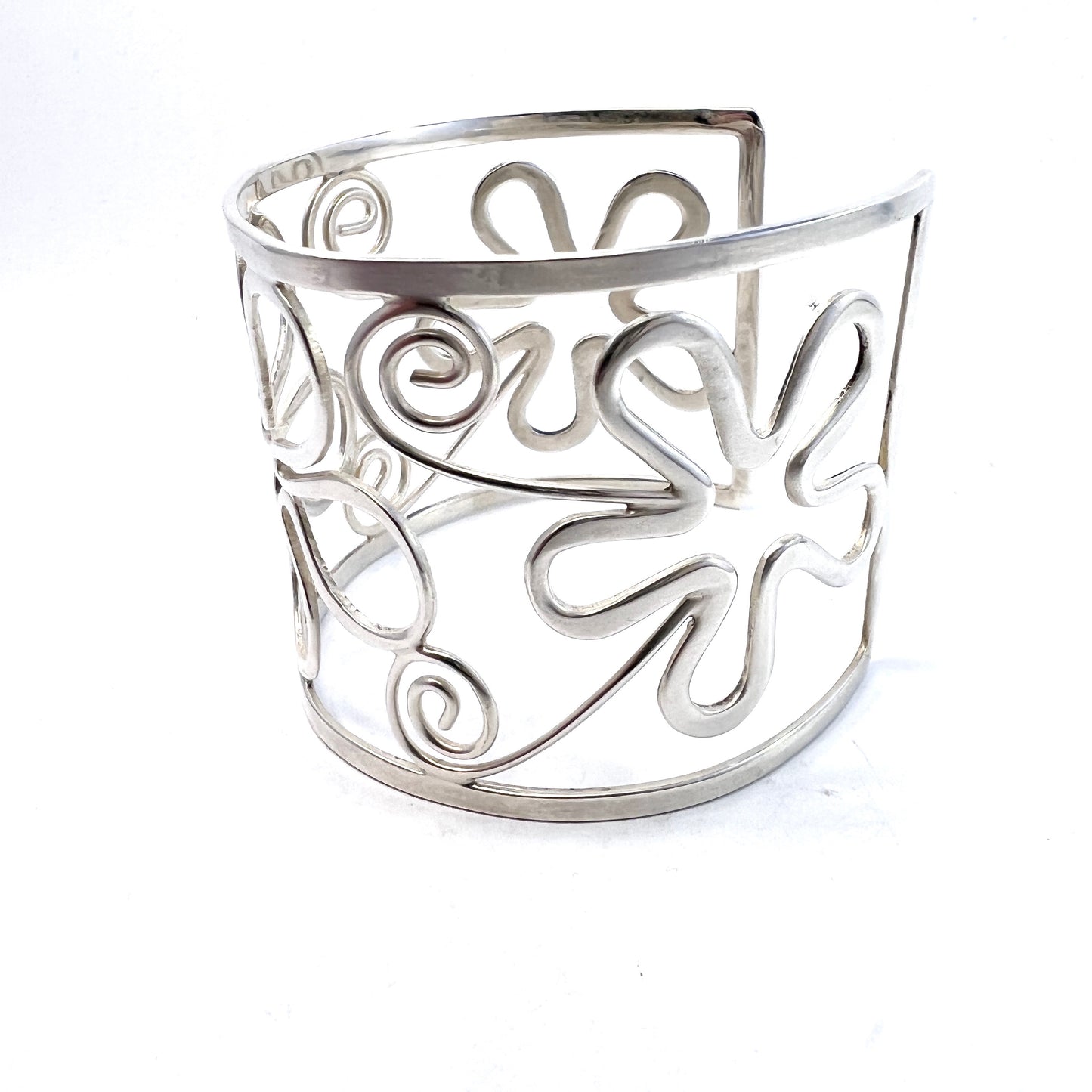 Vintage 1970s Hippie Flower Power Sterling Silver Arm Cuff Bracelet.