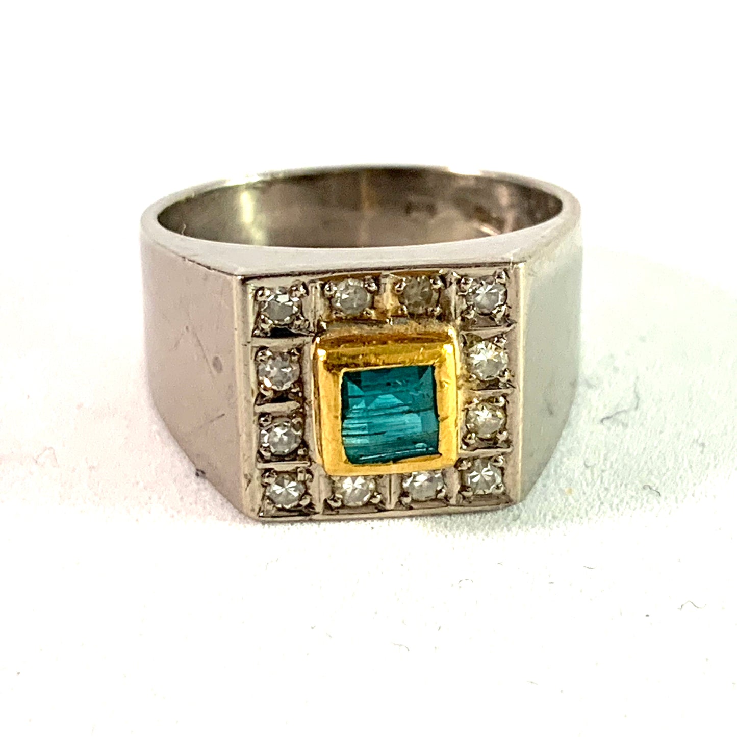 Heribert Engelbert, Sweden 1964, 18k Gold Emerald Diamond Ring