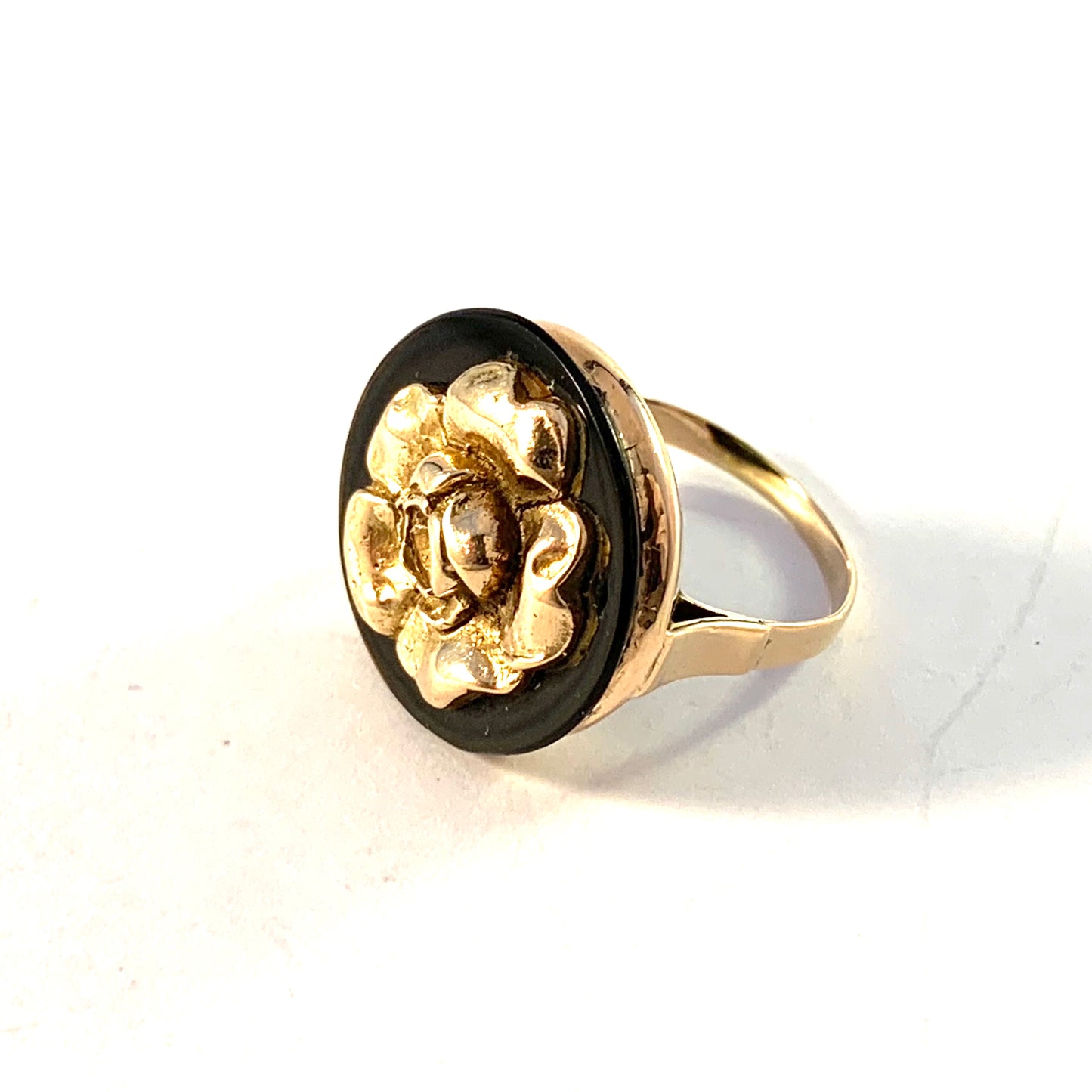 Mid Century 14k Gold Onyx Rose Flower Ring.