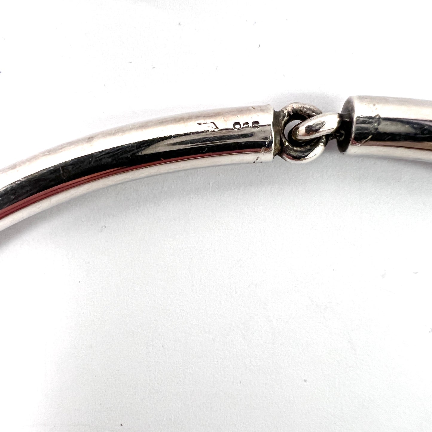 Probably S’Paliu, Spain 1970s. Vintage Sterling Silver Ebony Neck Ring Necklace.