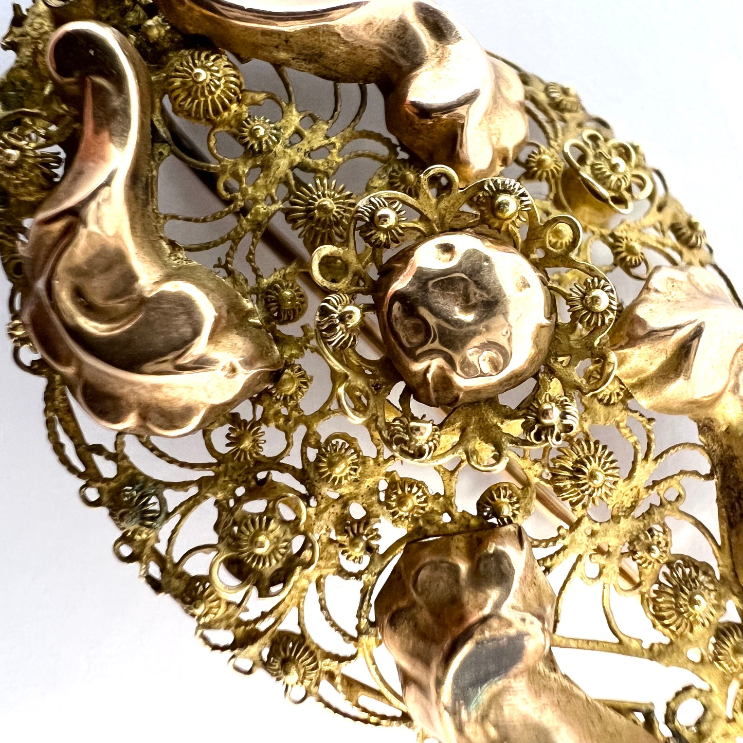 Antique Georgian Rococo 18k / 14k Gold Brooch.