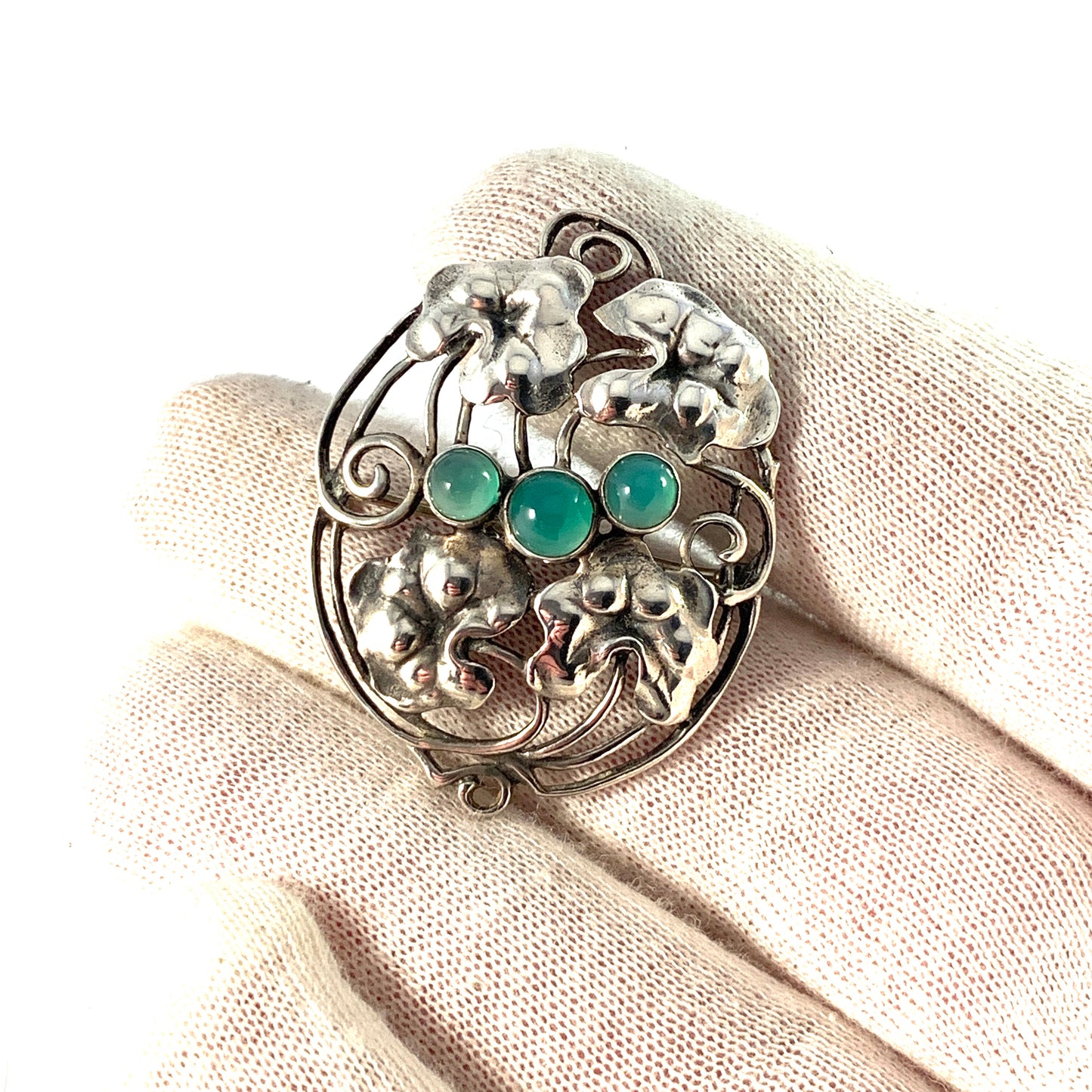 Germany. Antique Art Nouveau 900 Silver Chrysoprase Brooch.