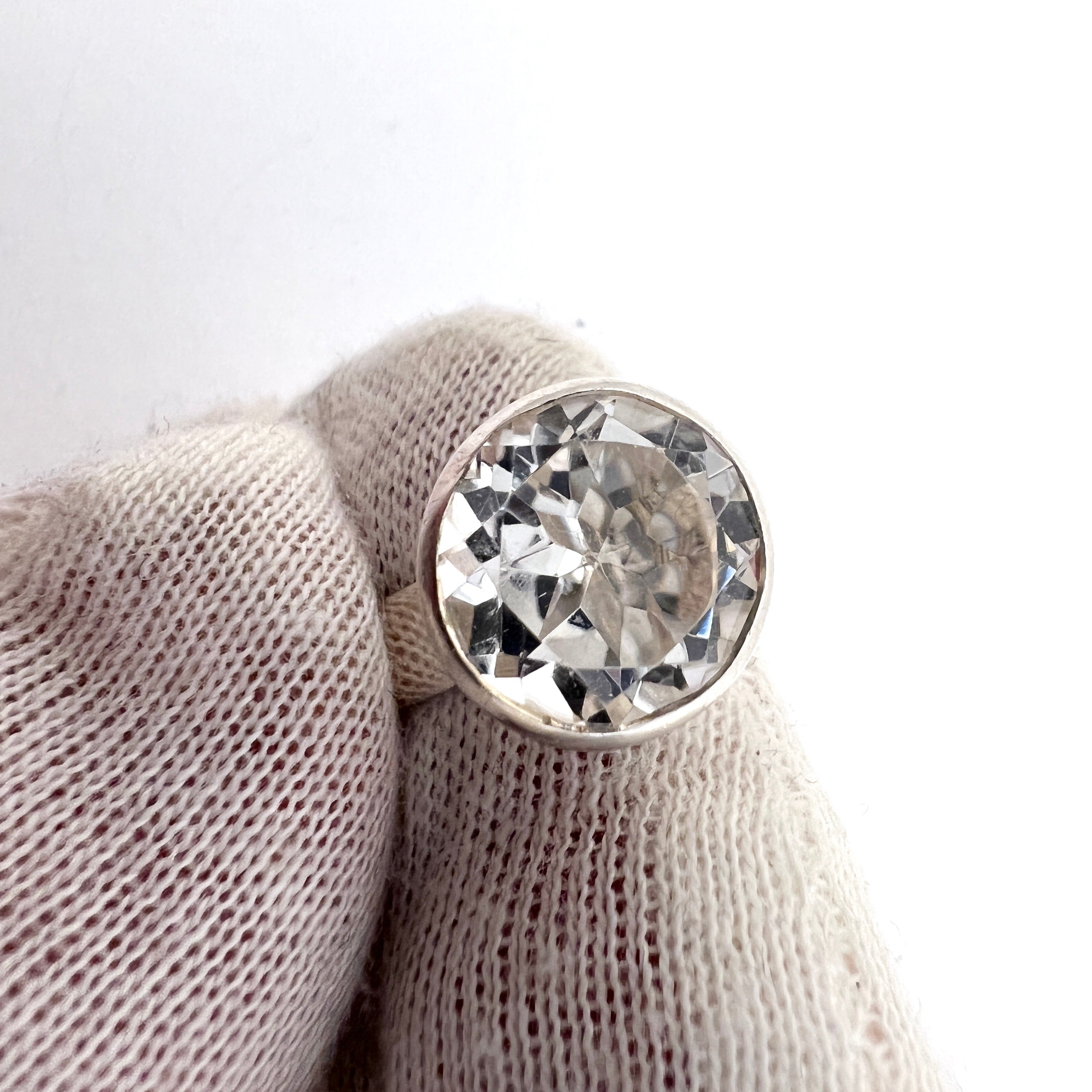 Bengt Hallberg, Sweden 1972 VIntage Sterling Silver Rock Crystal Adjustable Size Ring.