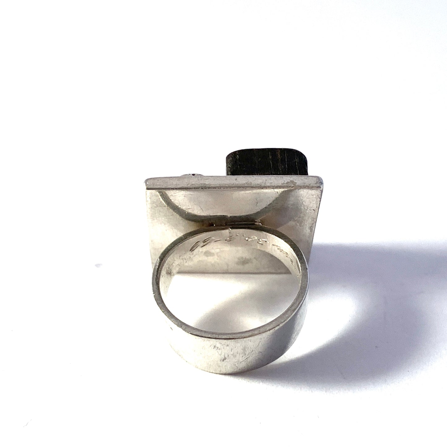Raitila & Kni, Finland 1969. Vintage Solid Silver Ebony Ring.