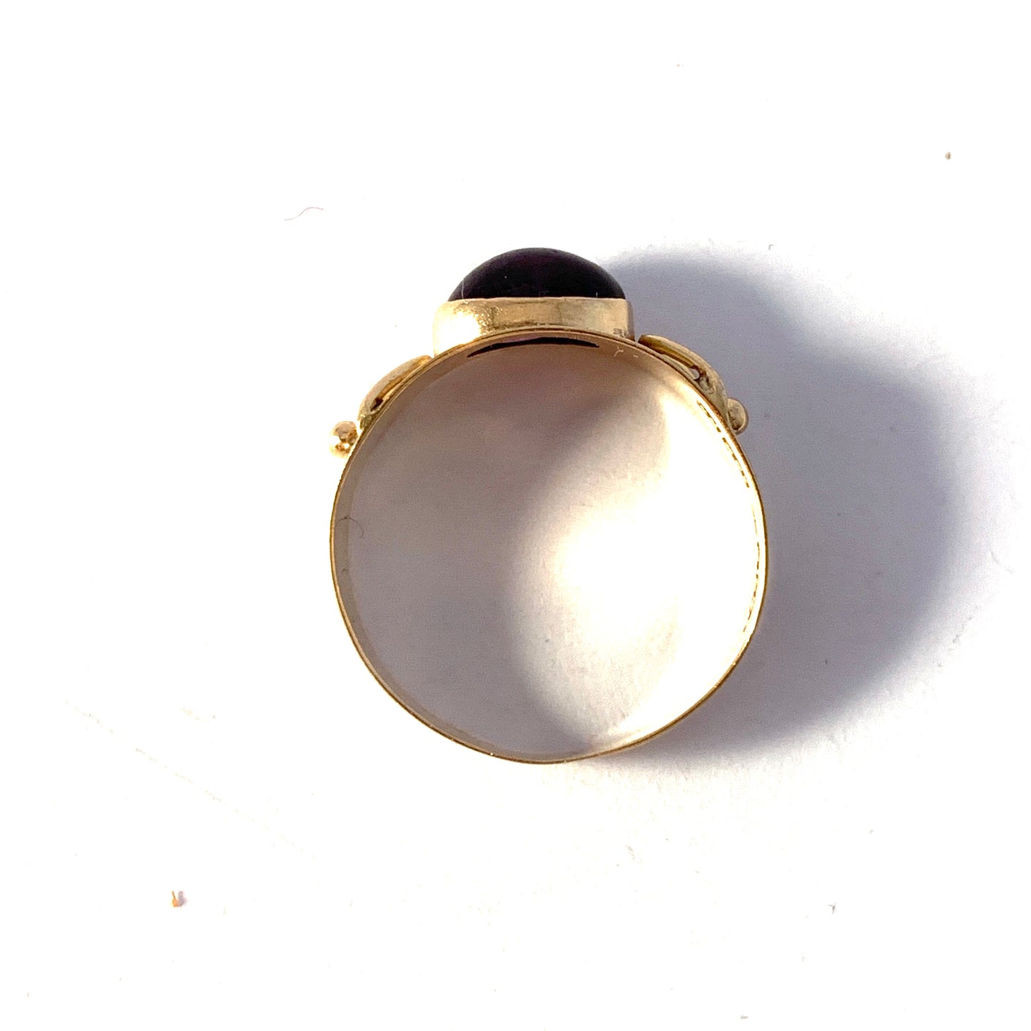 B Davidsson, Sweden 1963. Vintage 18k Gold Amethyst Ring.