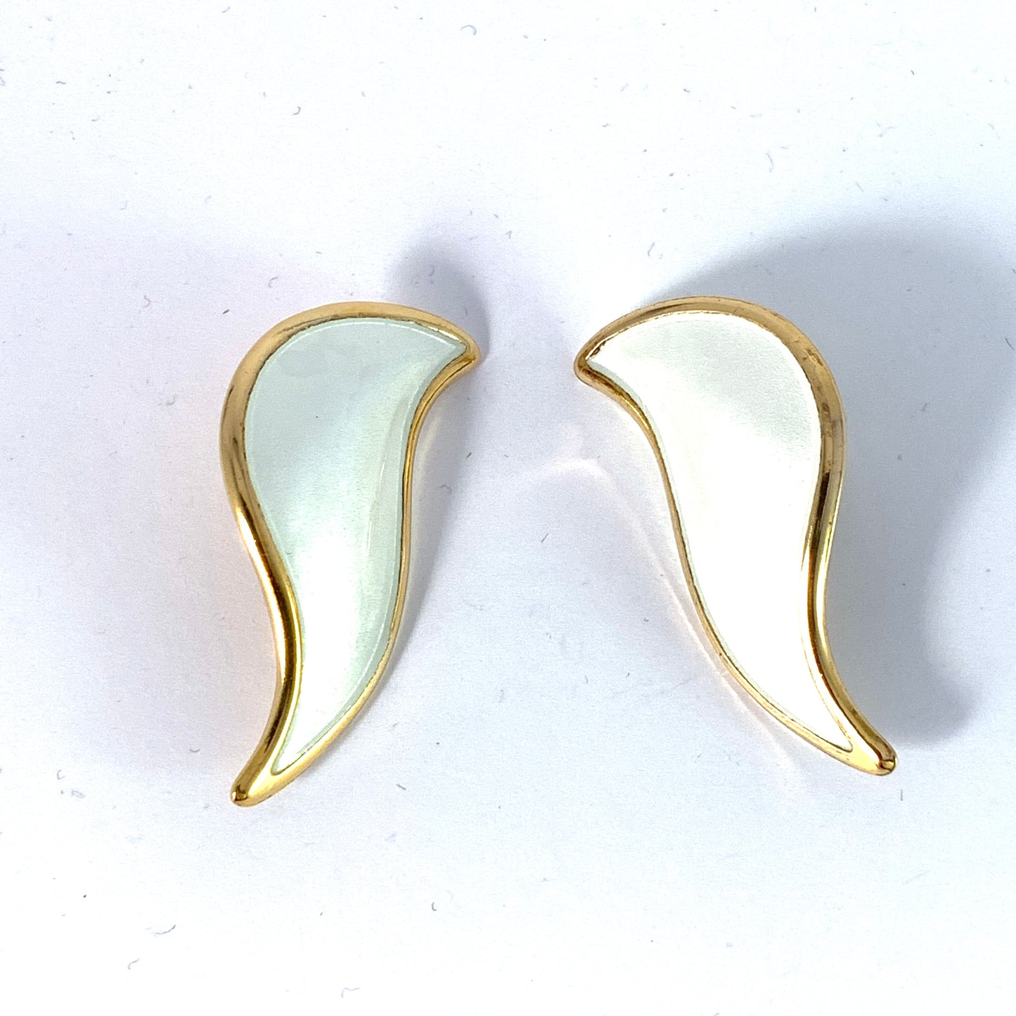 David Andersen, Norway. Vintage Sterling Silver White Enamel Large Stud Earrings. Design by Synnøve Korssjøen