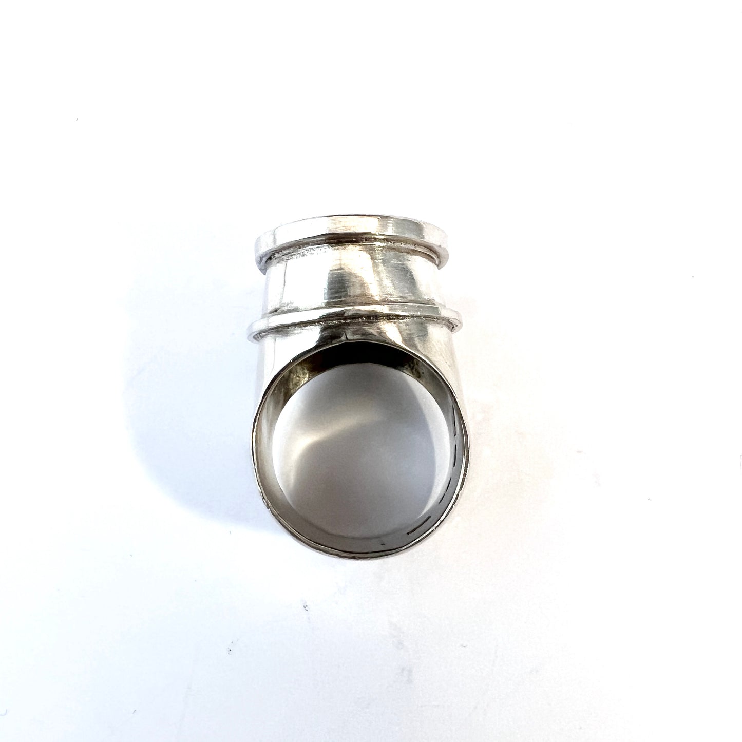 Atelje Tita Carlborg, Sweden 1973. Vintage Chunky Modernist Sterling Silver Ring.